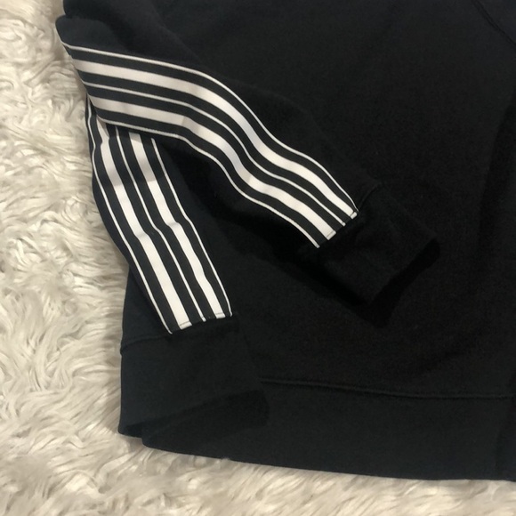 Athleta 24/7 Striped Side Crewneck Pullover Sweatshirt - Picture 13 of 14